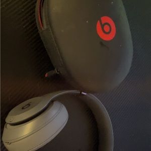Studio 3 beats headphones wireless